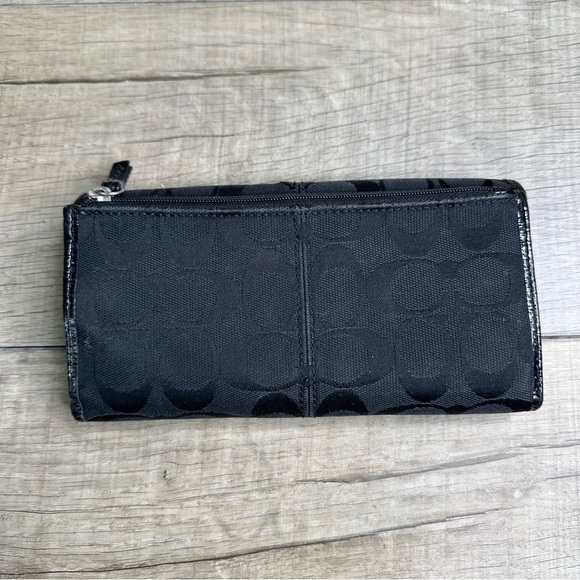 COACH SoHo Signature Jacquard Canvas And Leather Pleated Black Envelope Clutch - Picture 12 of 13
